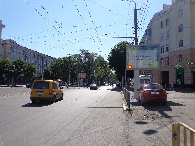 Скролл 2.32x3.14,  пр.К.Маркса - пл.Петровского, скроллер 3,14х2,32
