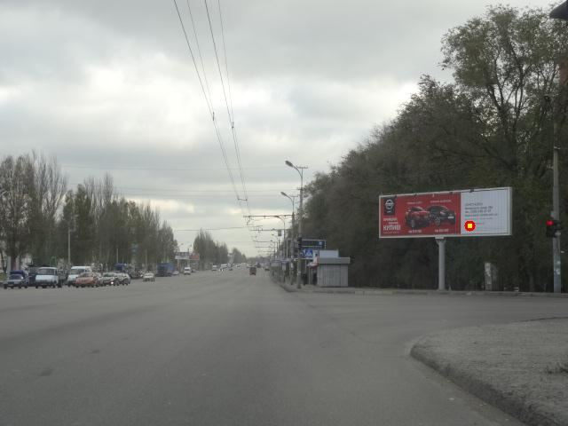 Призма 12x3,  ул.Запорожское шоссе - ул.Джинчарадзе, призматрон справа