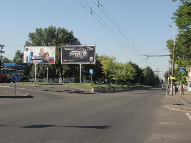 Щит 6.2x3.2,  пр.Кирова - пр.Ильича, из центра слева