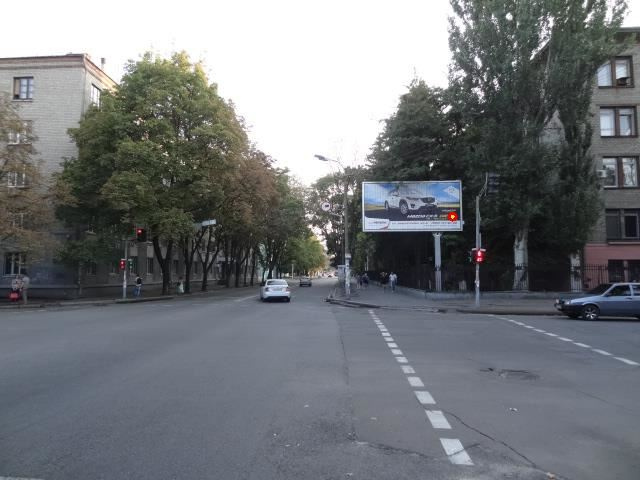 Призма 6x3,  ул.Плеханова - ул.Серова(Ю.Словацкого), призматрон в центр