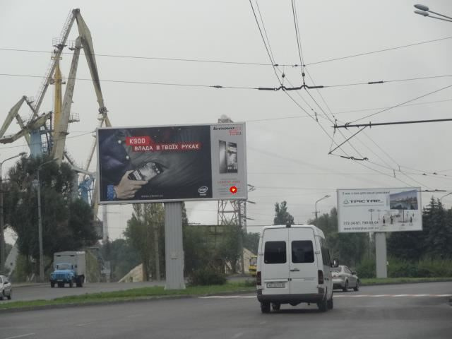 Беклайт 8x4,  Набережная Заводская - Кайдакский мост, разделитель в центр